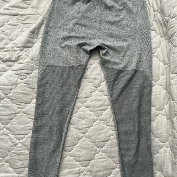 Gymshark Gray Quilted Sweatpants - Picture 9 of 15
